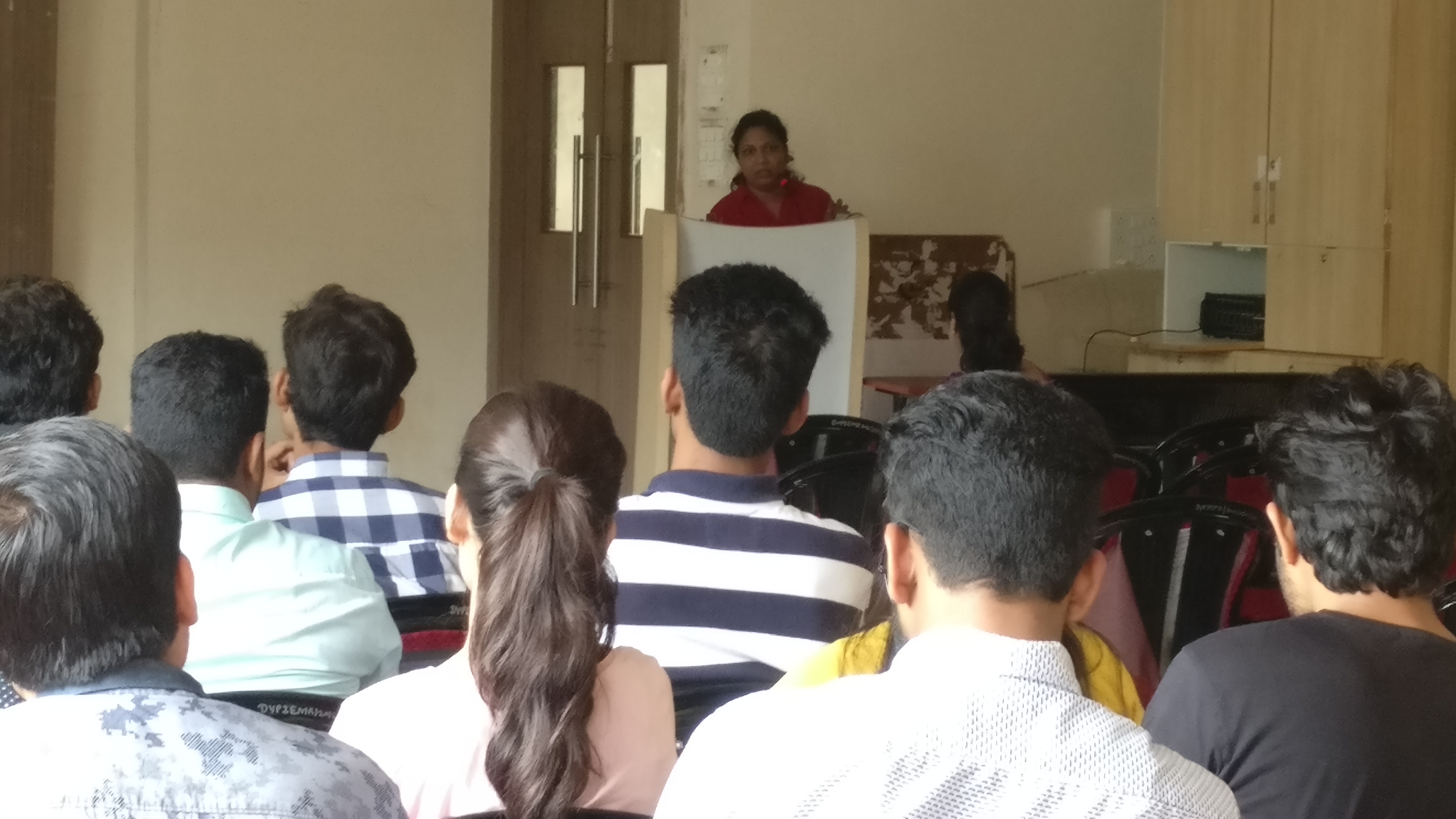 Free Bootstrap Template by uicookies.com